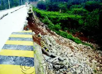 徐州铜山区积极做好农村悬空路修缮加固工作